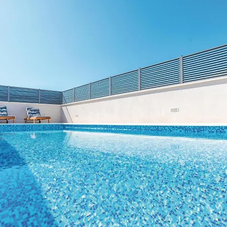 Holiday home 2 Bedroom Gorgeous In