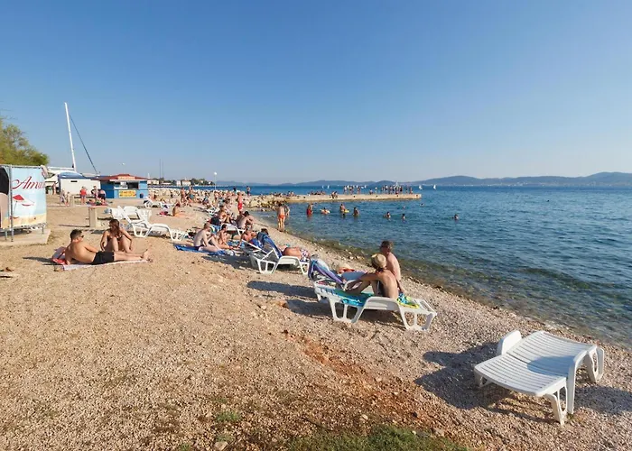 2 Bedroom Gorgeous In *